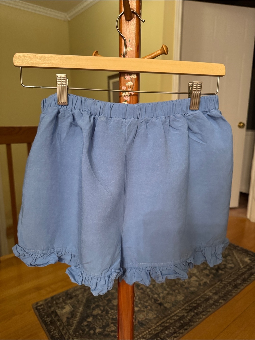 Light Blue Shorts with Ruffled Trim and Elastic Waist